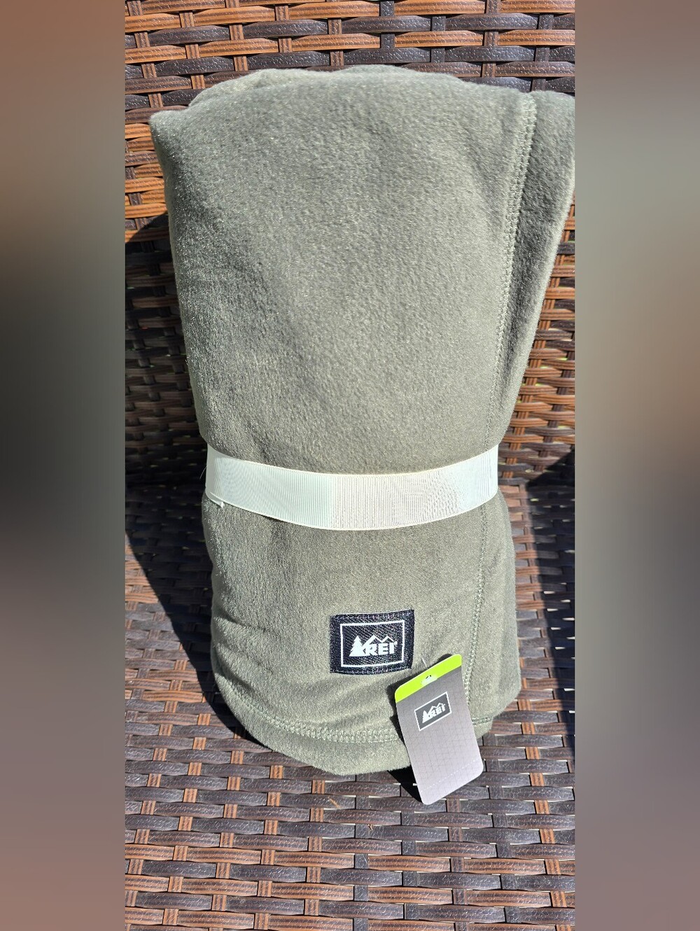 REI Seaweed Green Solid Fleece Blanket